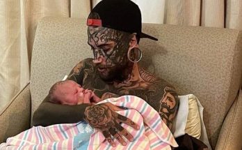 Dad whose body is completely covered in tattoos undergoes transformation for the sake of his young daughter