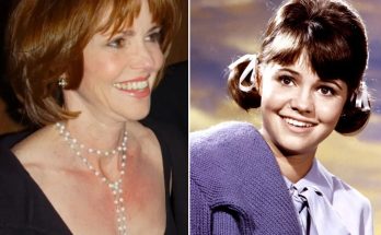 Sally Field, 76, Called ‘Ugly’ after Deciding to Age Naturally – She Found Joy in Being a Grandma of 5 Living in Ocean-View House