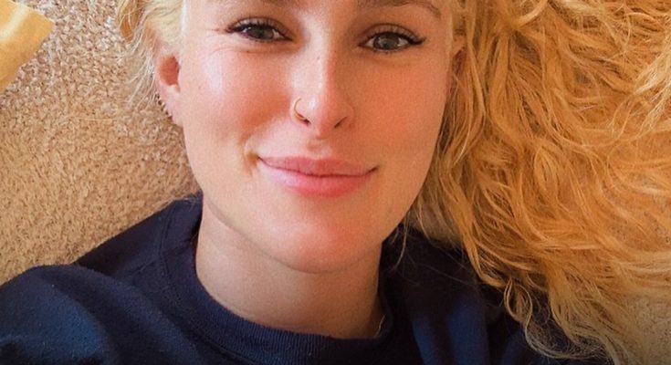 ‘He Is Hot’: Rumer Willis’ New Boyfriend Draws Mixed Reactions from Fans